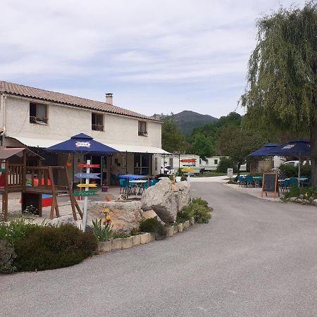 薰衣草露营酒店 卡斯特拉讷 外观 照片
